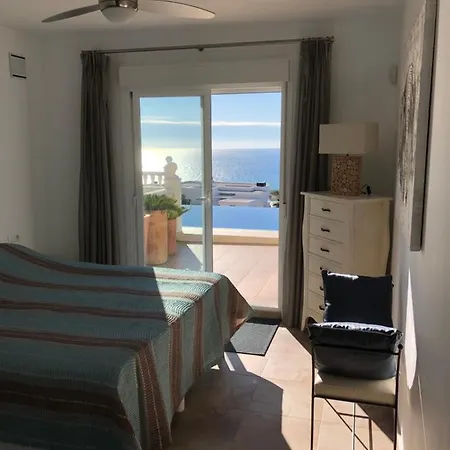 Lirios Boutique Luxury Seaview * Benitachell